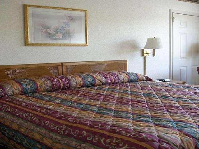 Scottish Inns And Suites Dayton Room photo
